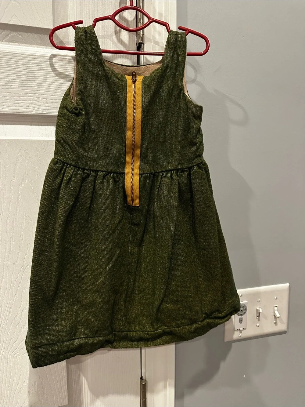 Goldybelle stunning olive